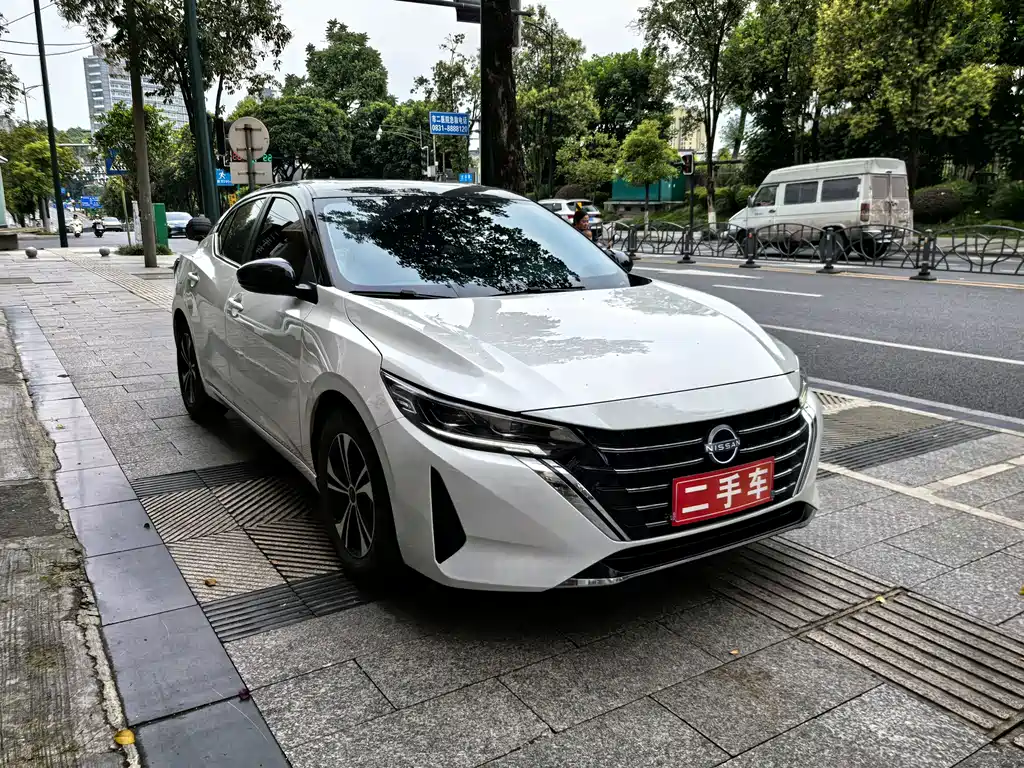 Sylphy 1.6 L CVT Joy