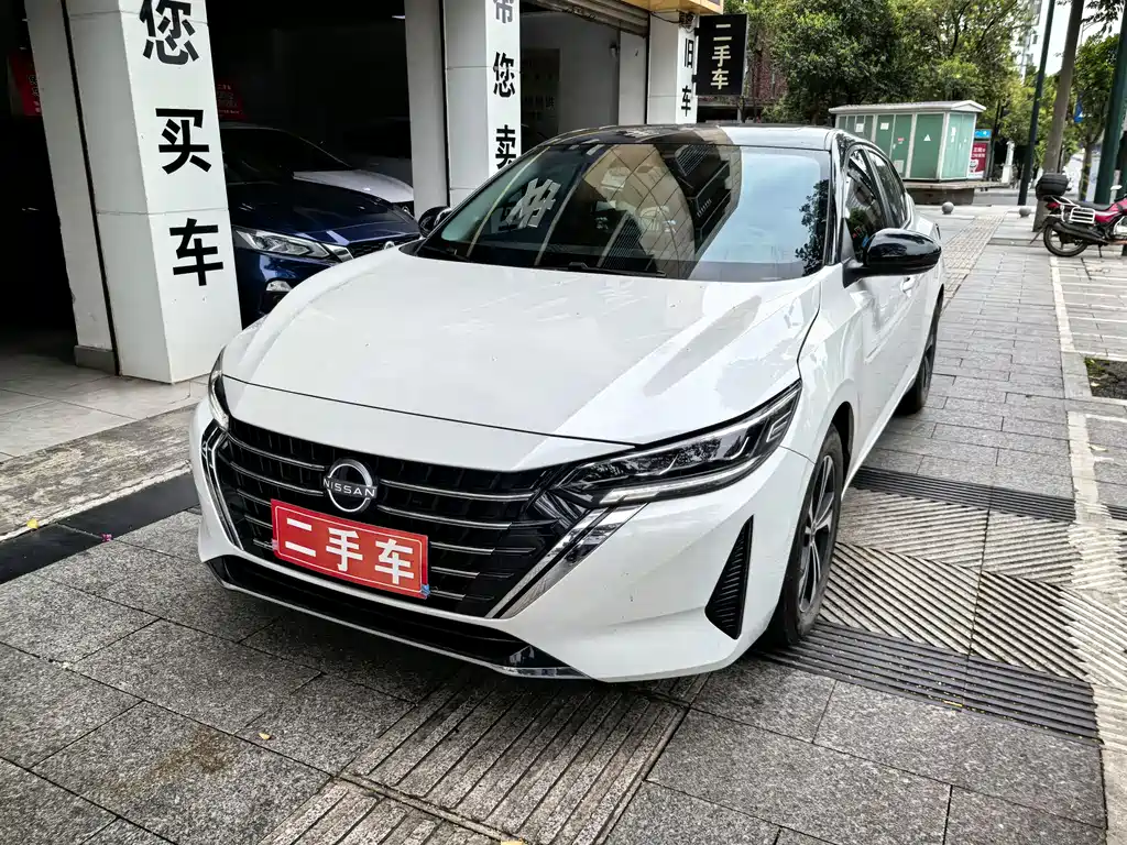 Sylphy 1.6 L CVT Joy