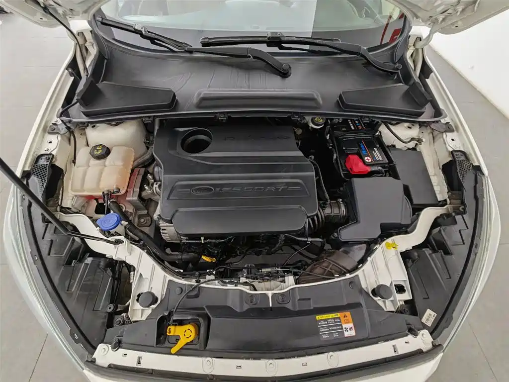 Escort 1.5 L Manual Comfort