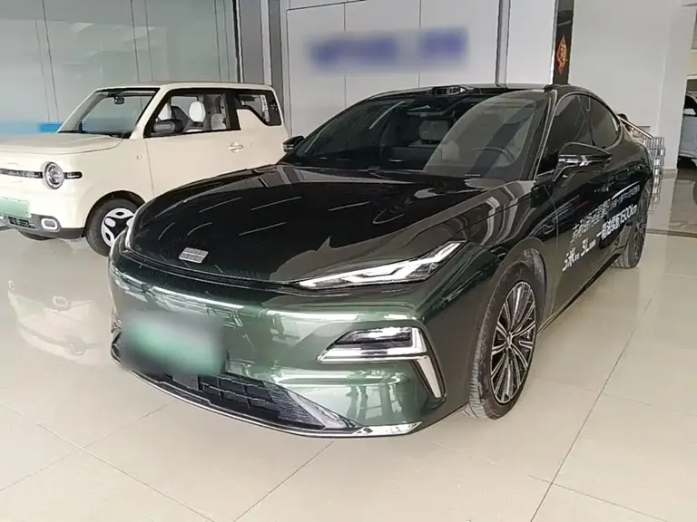 Geely Galaxy Xingyao 8 130 km EM-P Starship