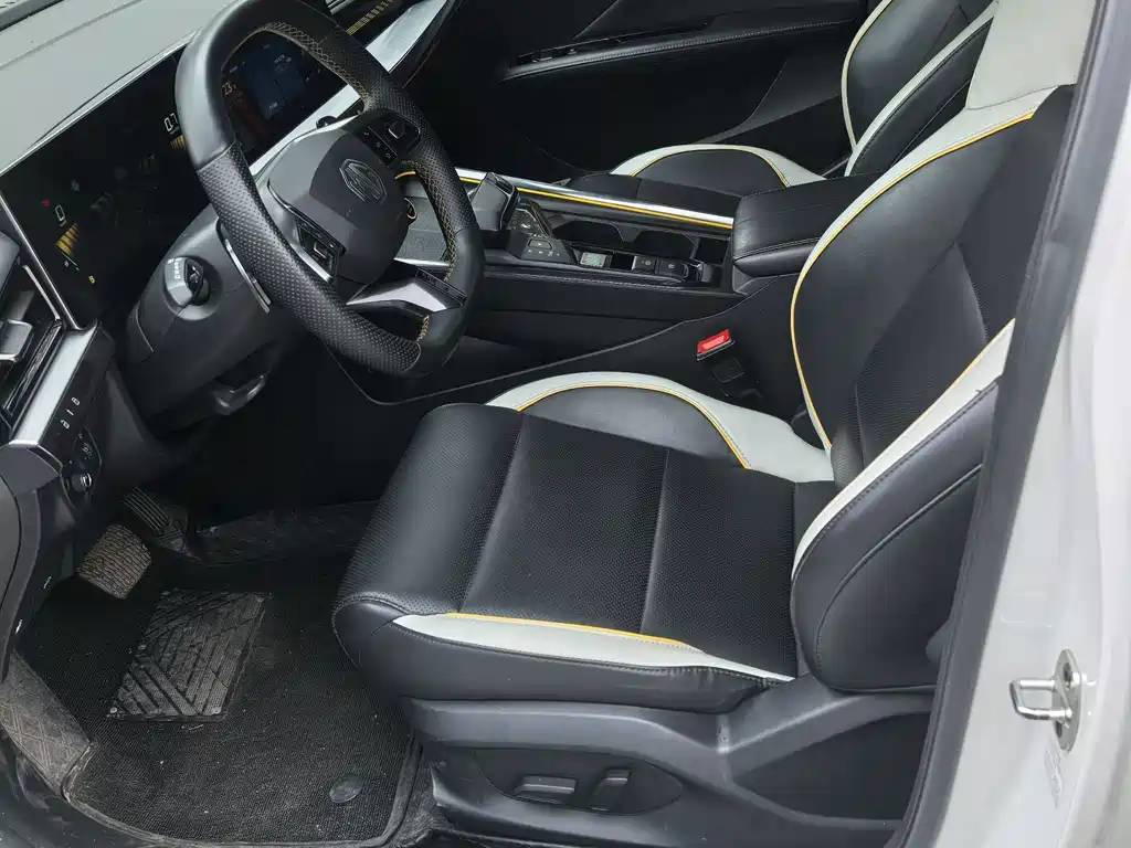 MG5 Scorpio 1.5 T Luxury