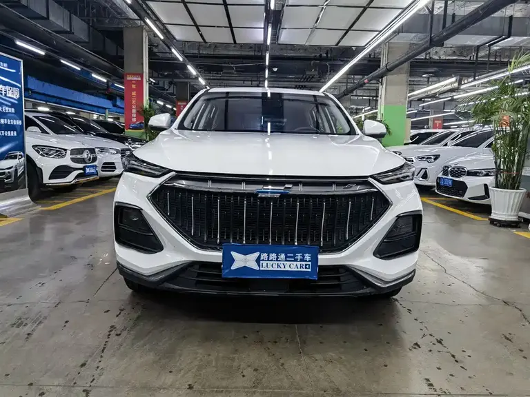 Changan Oshan X5 1.6 L CVT Distinguished