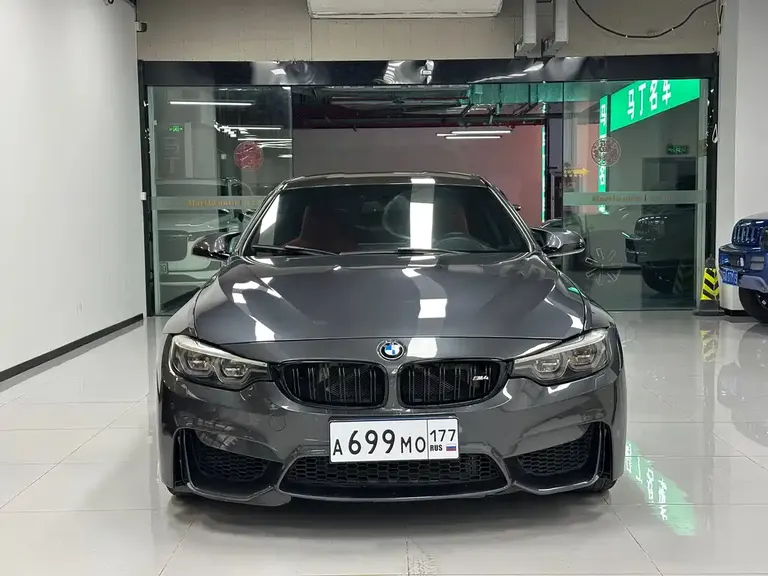 BMW M4 M4 2-door Coupe Racing