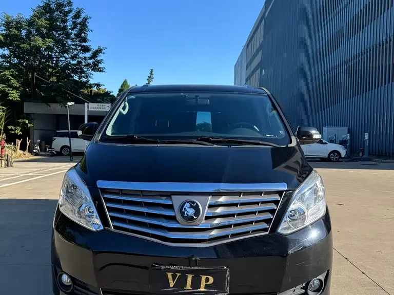 Dongfeng Lingzhi PLUS 菱智PLUS 2022款 旅行版 2.0 L 手动豪华型 7座