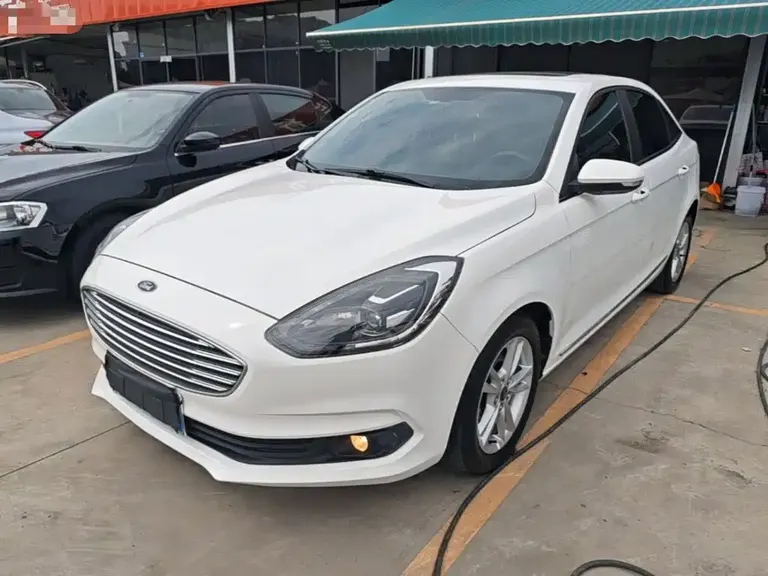 Ford Escort Facelift 1.5 L Auto Joy CN-VI
