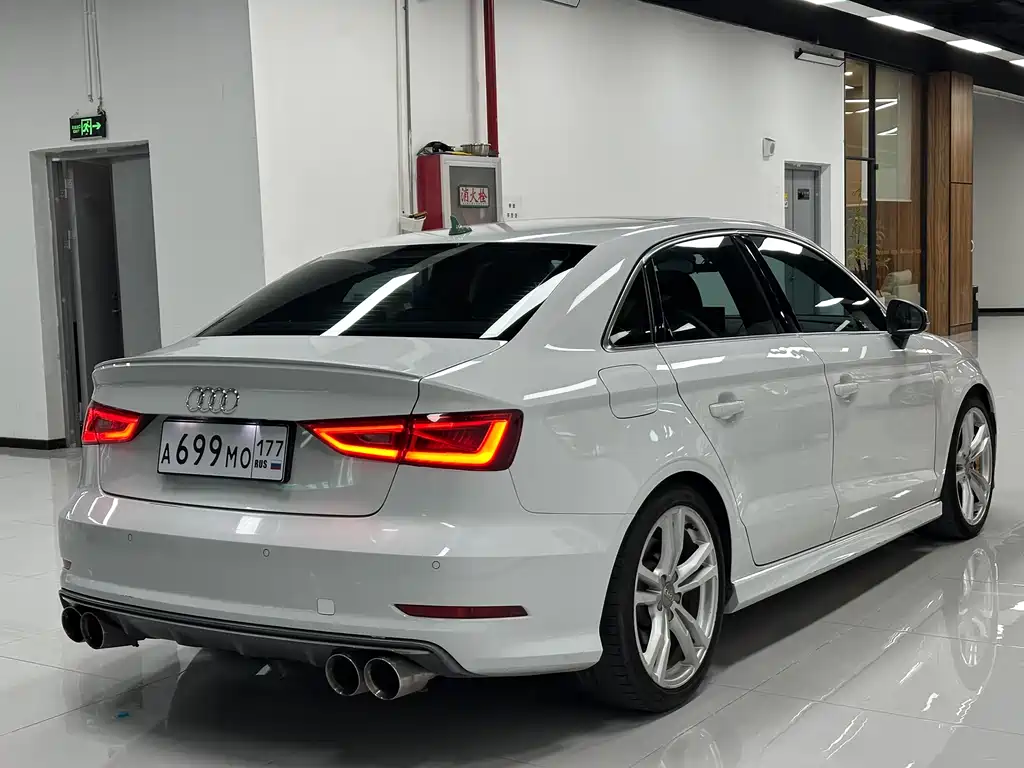 Audi S3 S3 2.0 T Limousine