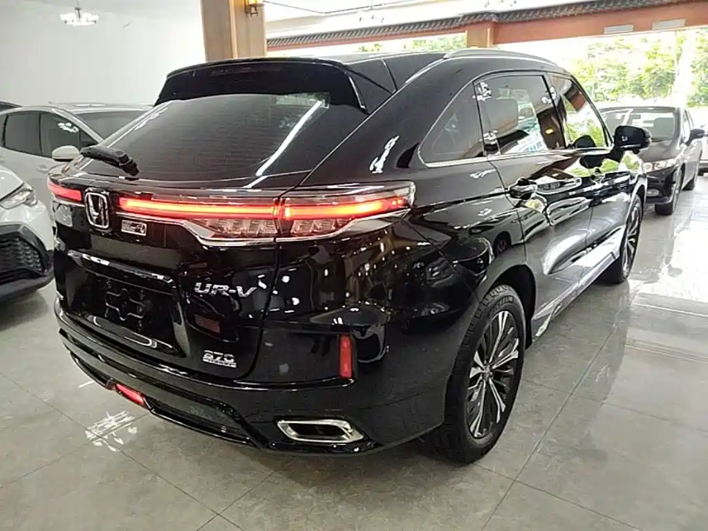 Honda UR-V 370 TURBO 4 WD Premium