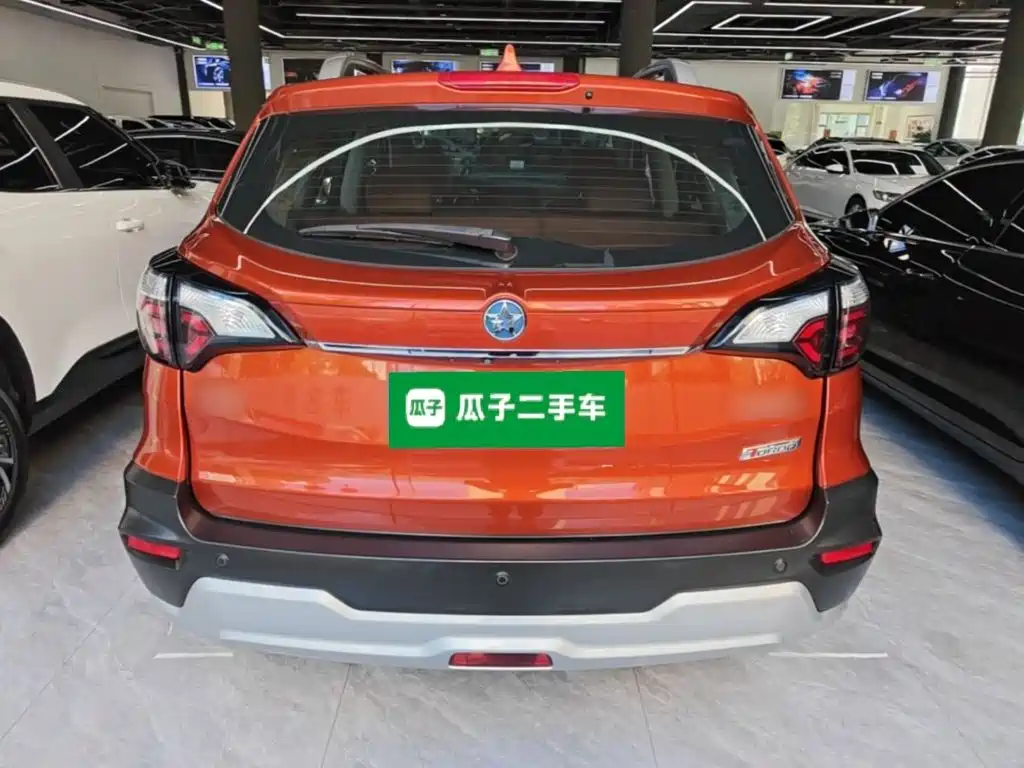 Venucia T70 启辰T70 2018款 1.4 T 手动睿享运动版