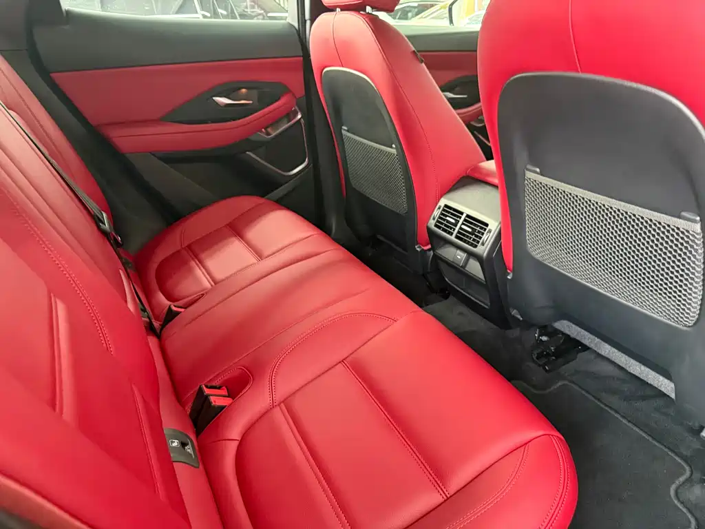 Jaguar E-PACE Progressive Sport R-DYNAMIC S
