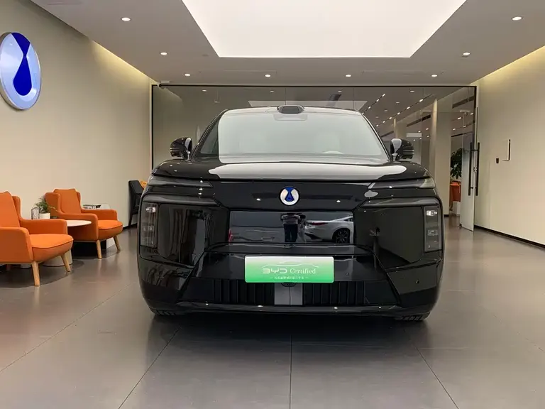 Denza N8 L Flagship