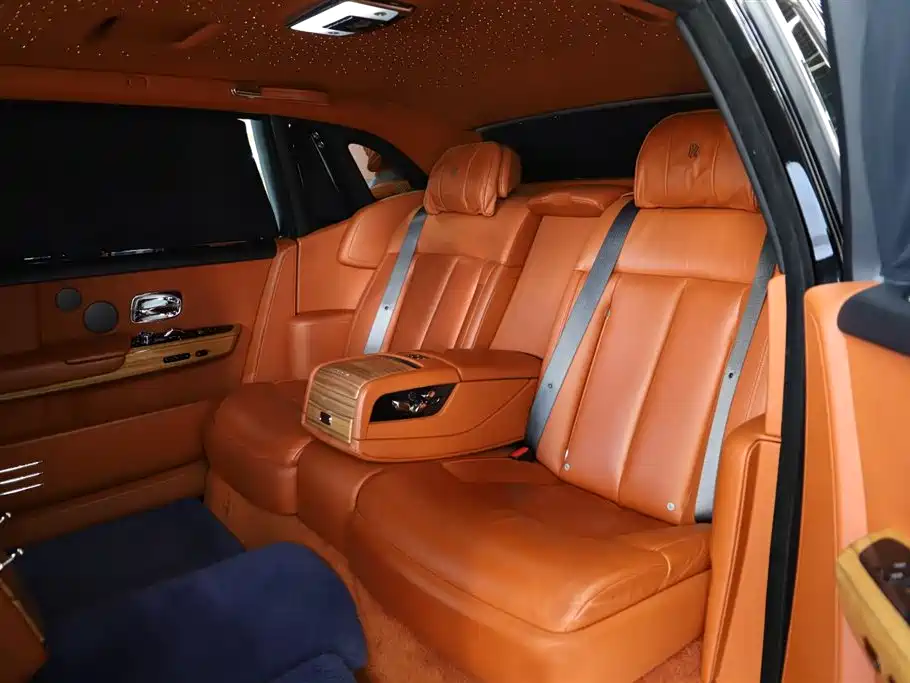 Phantom 6.7 T LWB Range