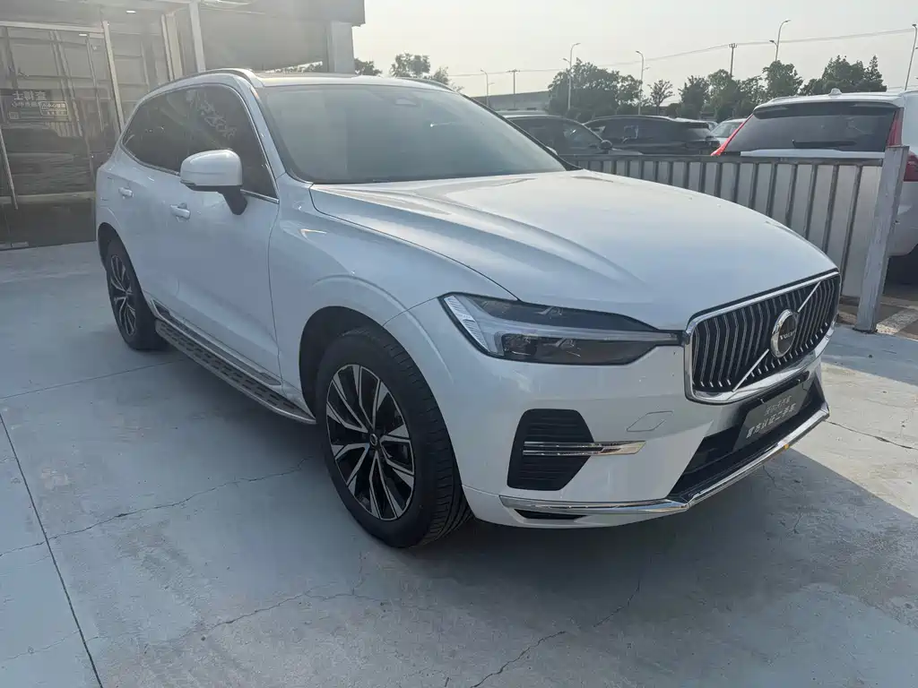 Volvo XC60 B5 4 WD Smart Vision Luxury
