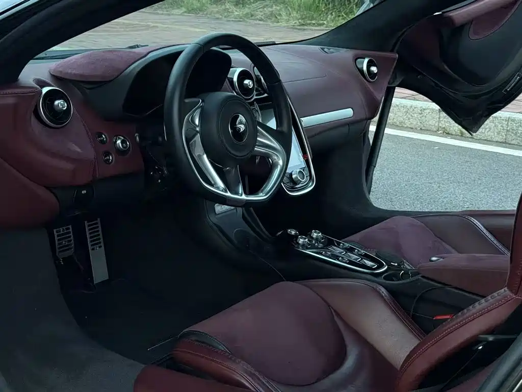 McLaren GT 4.0 T Standard