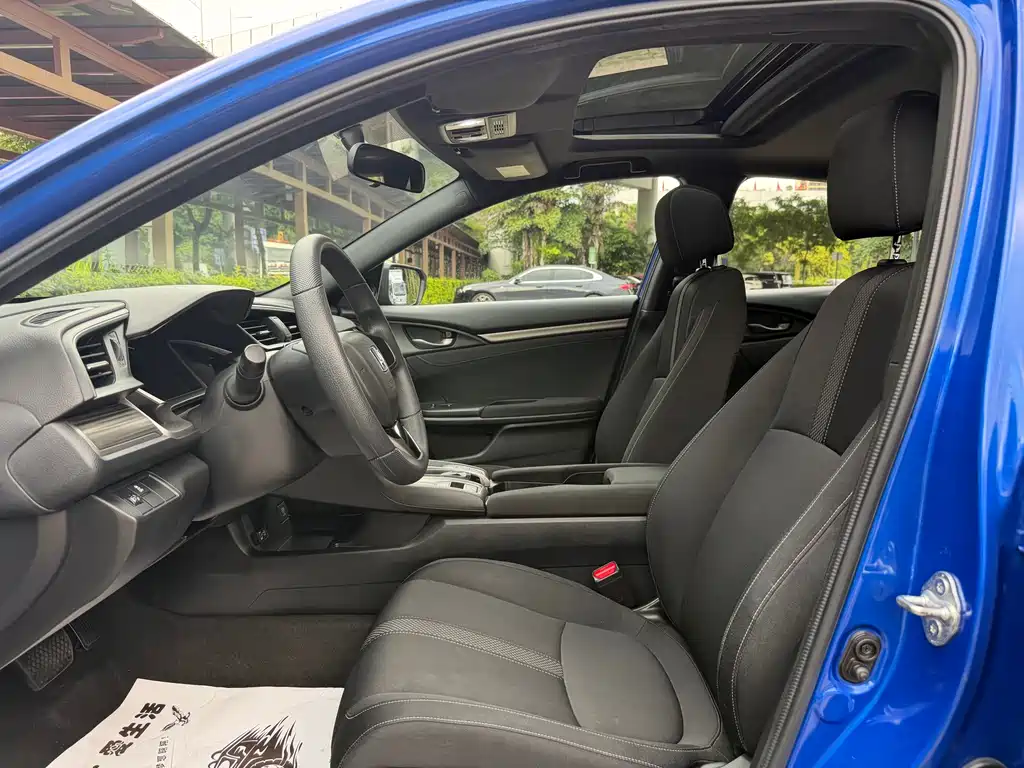 Civic HATCHBACK 220 TURBO CVT New Sharp Control