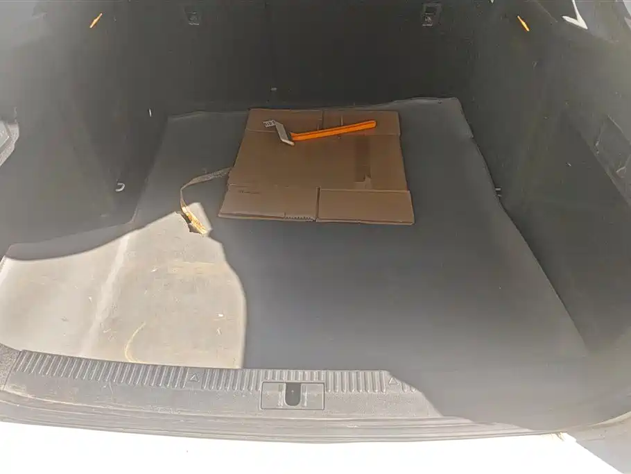 Superb TSI280 DSG Forward