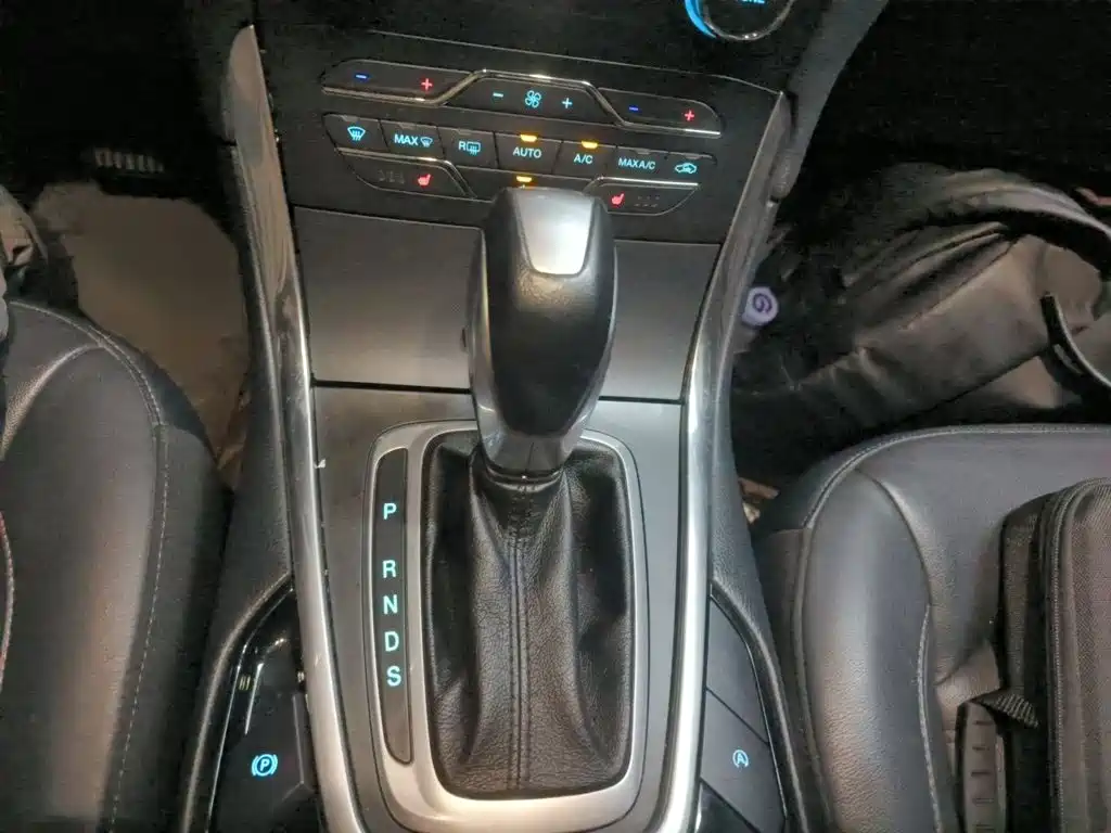 Edge EcoBoost 245 2 WD Grand Sharp 7-seat CN-V