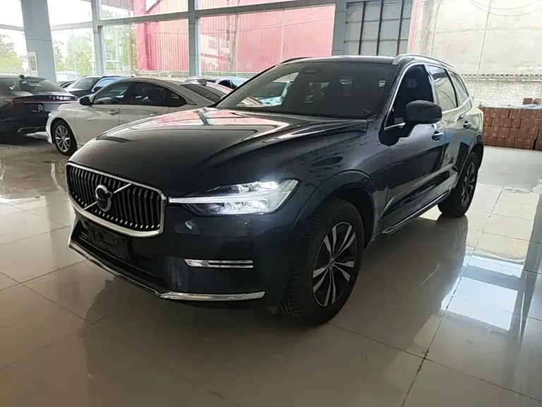 Volvo XC60 B5 4 WD Smart Ease Luxury