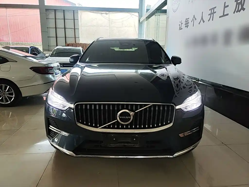Volvo XC60 B5 4 WD Smart Ease Luxury