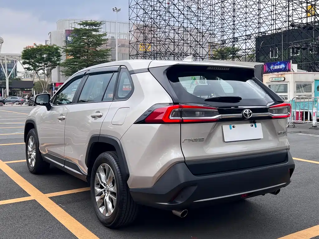 Wildlander 2.0 L CVT 2 WD Leading