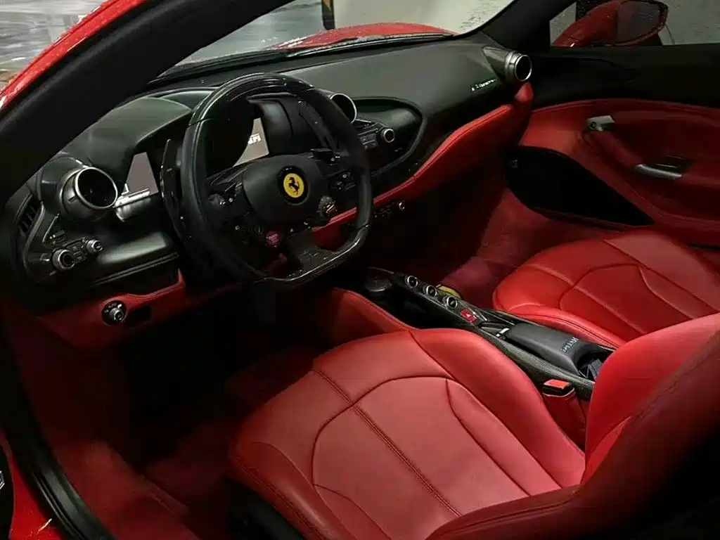 Ferrari F8 Tributo 3.9 T V8