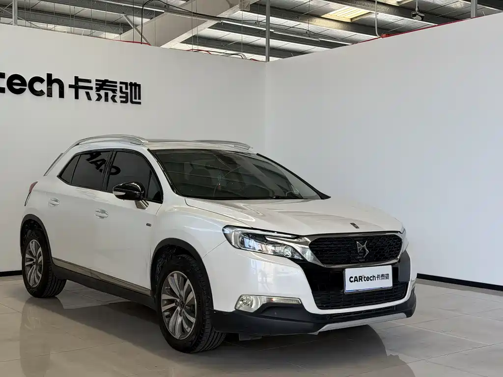 DS 6 1.6 T Luxury THP200