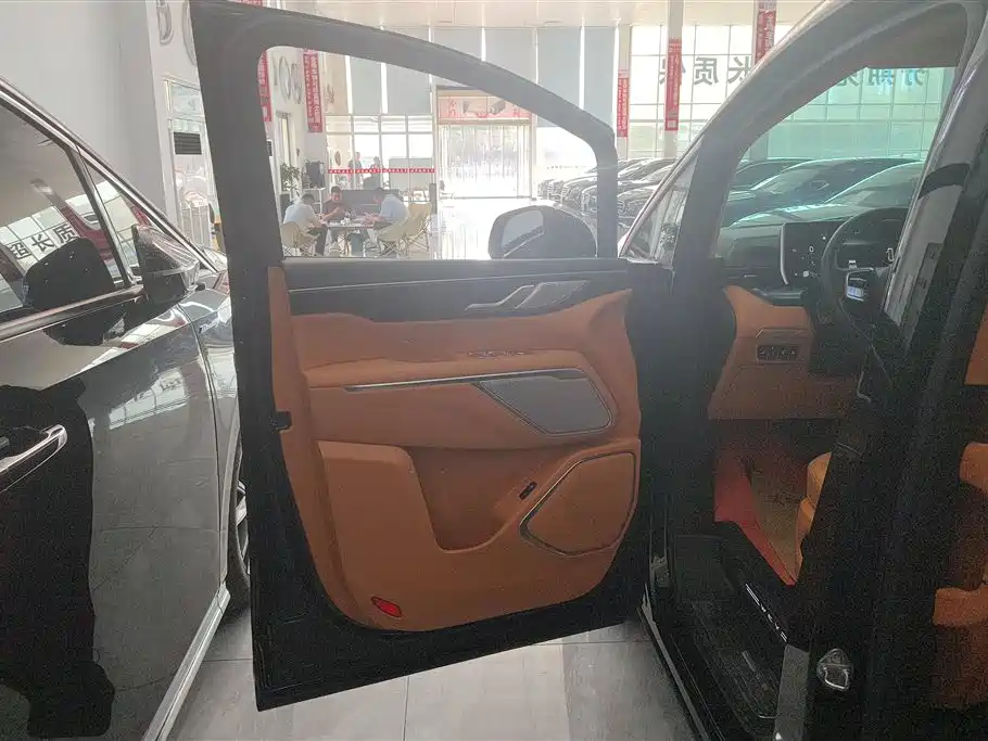 WEY High Mountain 4 WD Executive Extended