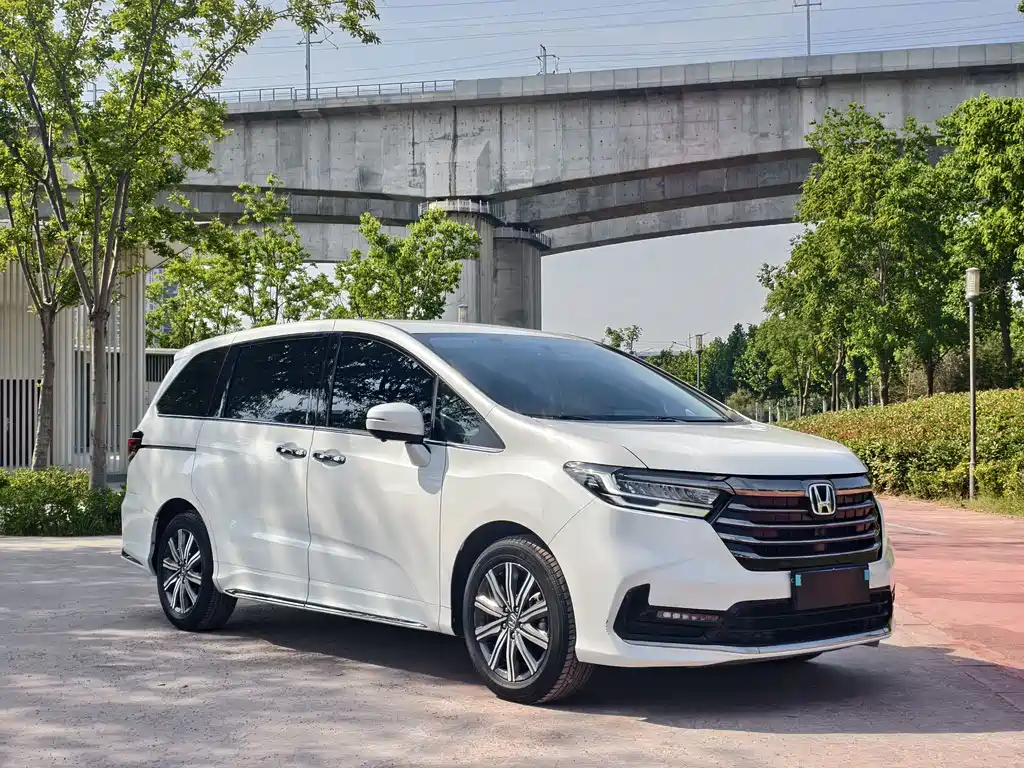 Odyssey 2.0 L e:HEV Sharp· Joy