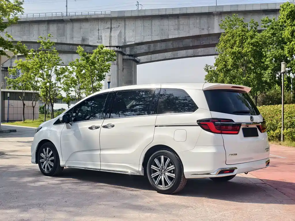 Odyssey 2.0 L e:HEV Sharp· Joy