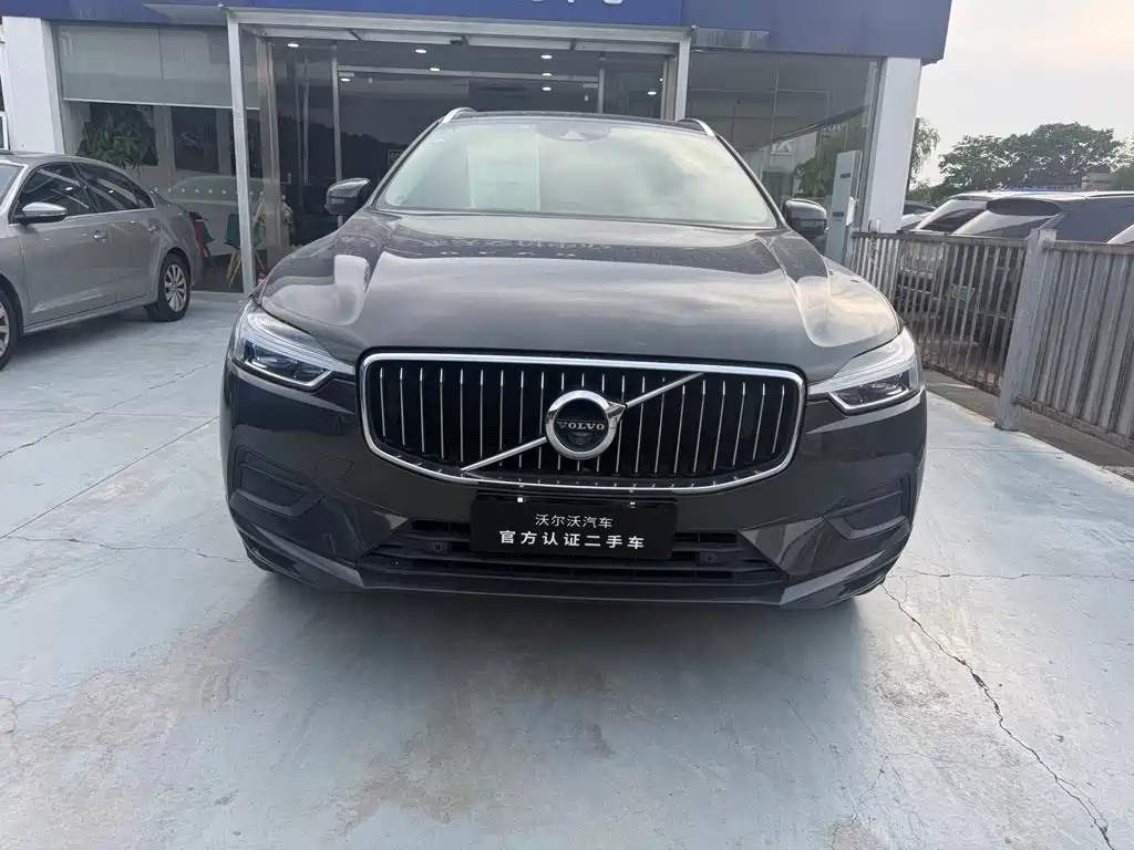 Volvo XC60 T5 4 WD Smart Ease CN-V