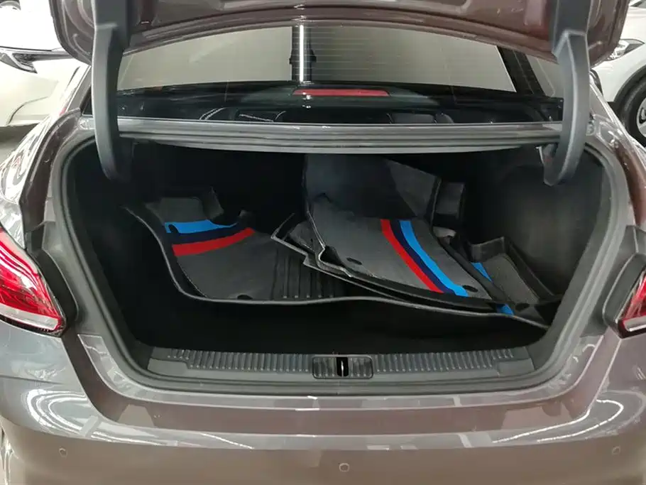 MG5 180 DVVT Manual Style