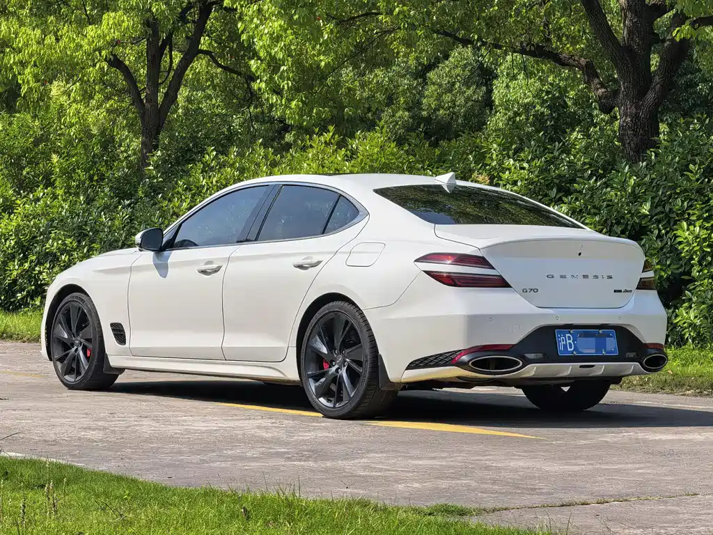 Genesis G70 捷尼赛思G70 2021款 2.0 T 四驱旗舰型