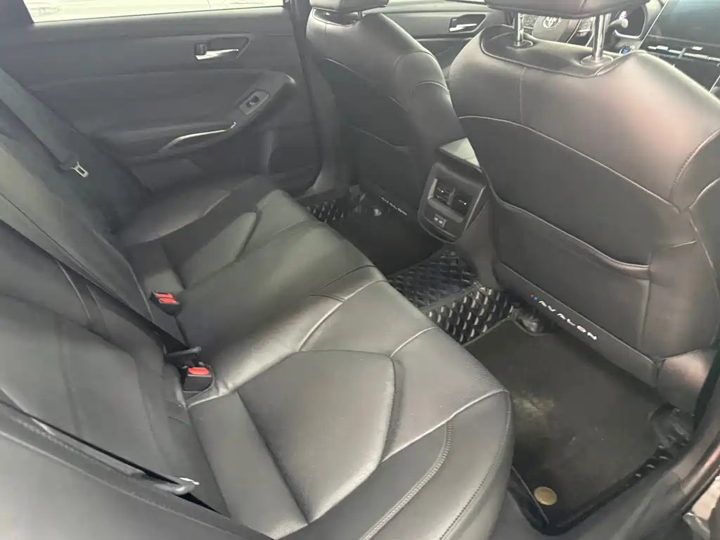 Avalon 2.5 L Luxury
