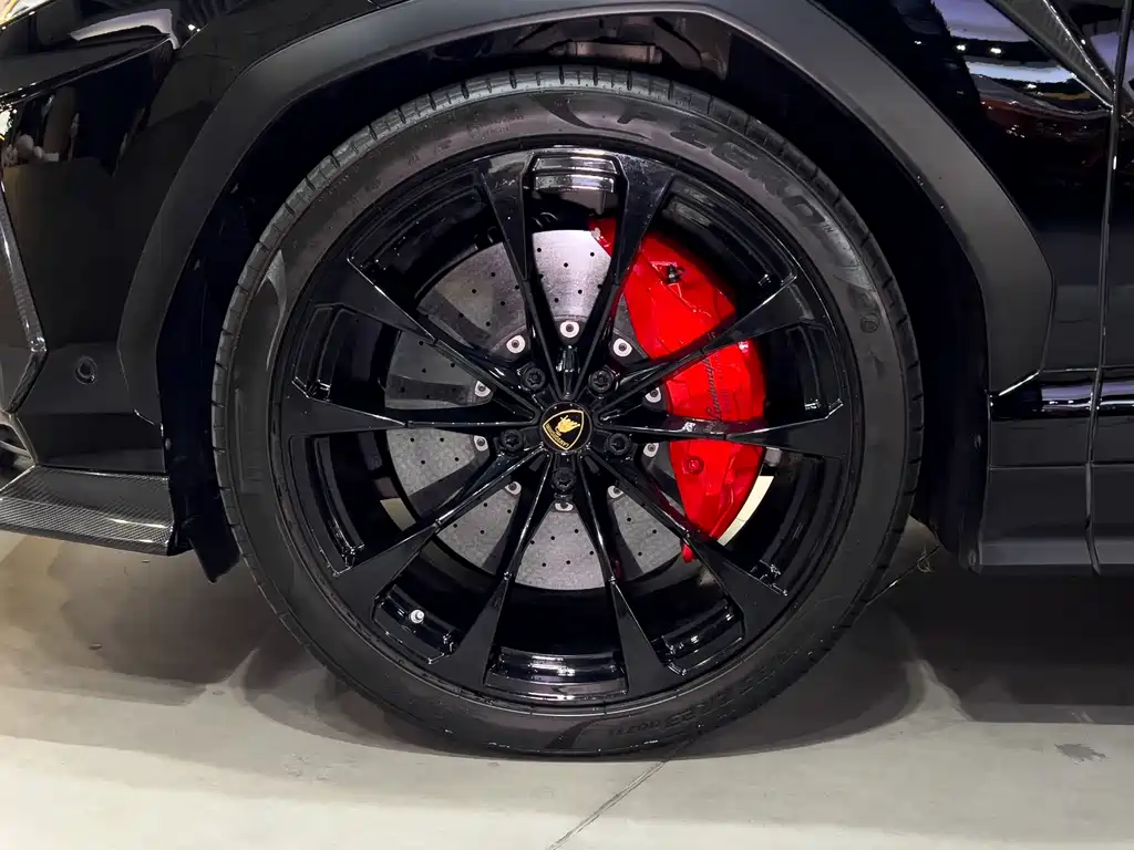 Urus 4.0 T V8