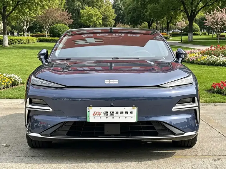 Geely Galaxy Xingyao 8 130 km EM-i Flagship