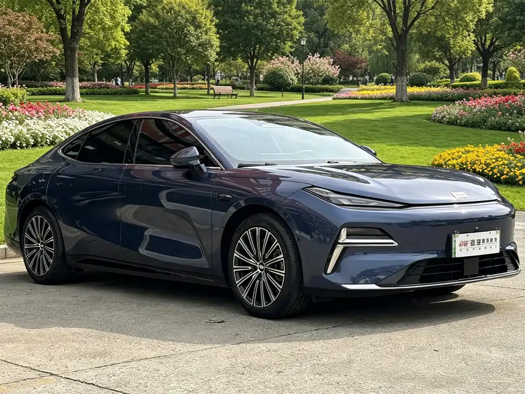 Galaxy Xingyao 8 130 km EM-i Flagship