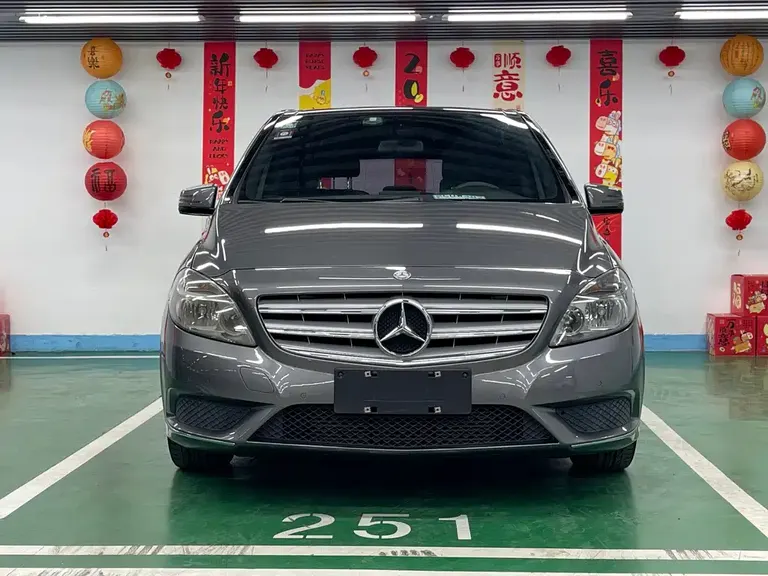 Mercedes-Benz B-Class B 180