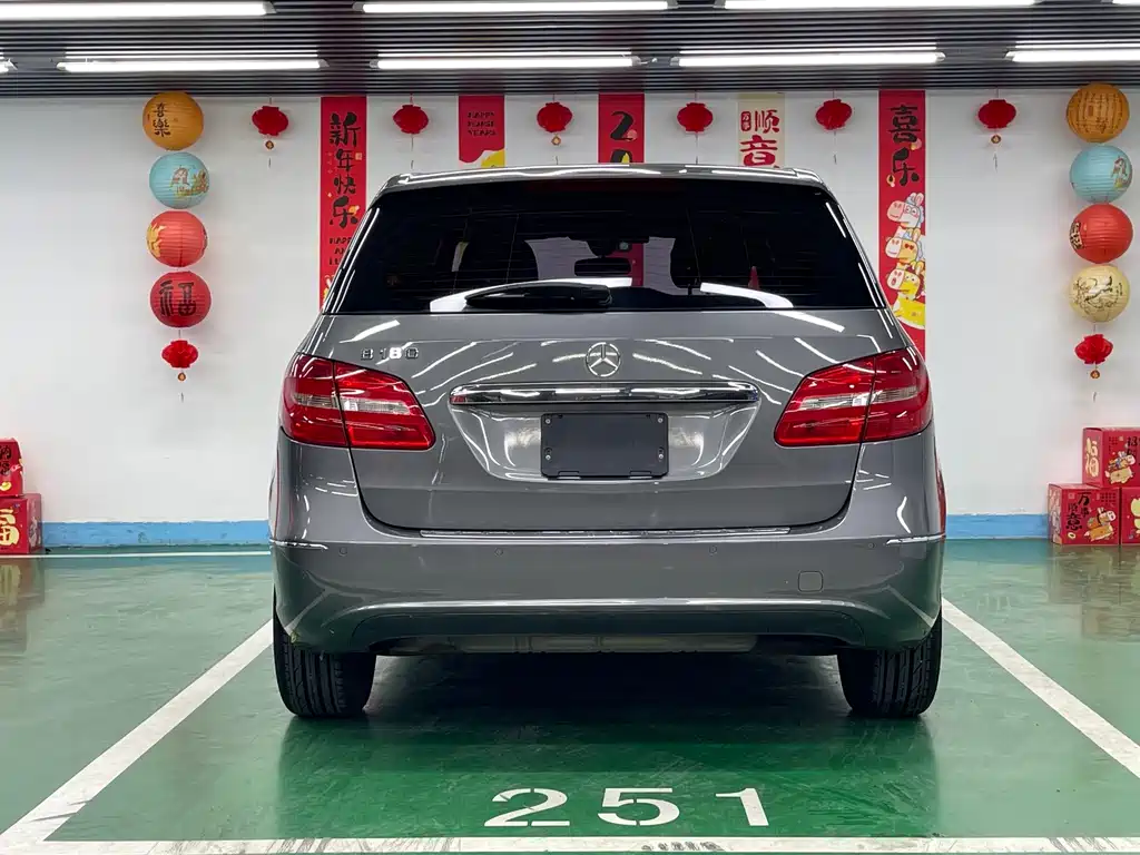 Mercedes-Benz B-Class B 180