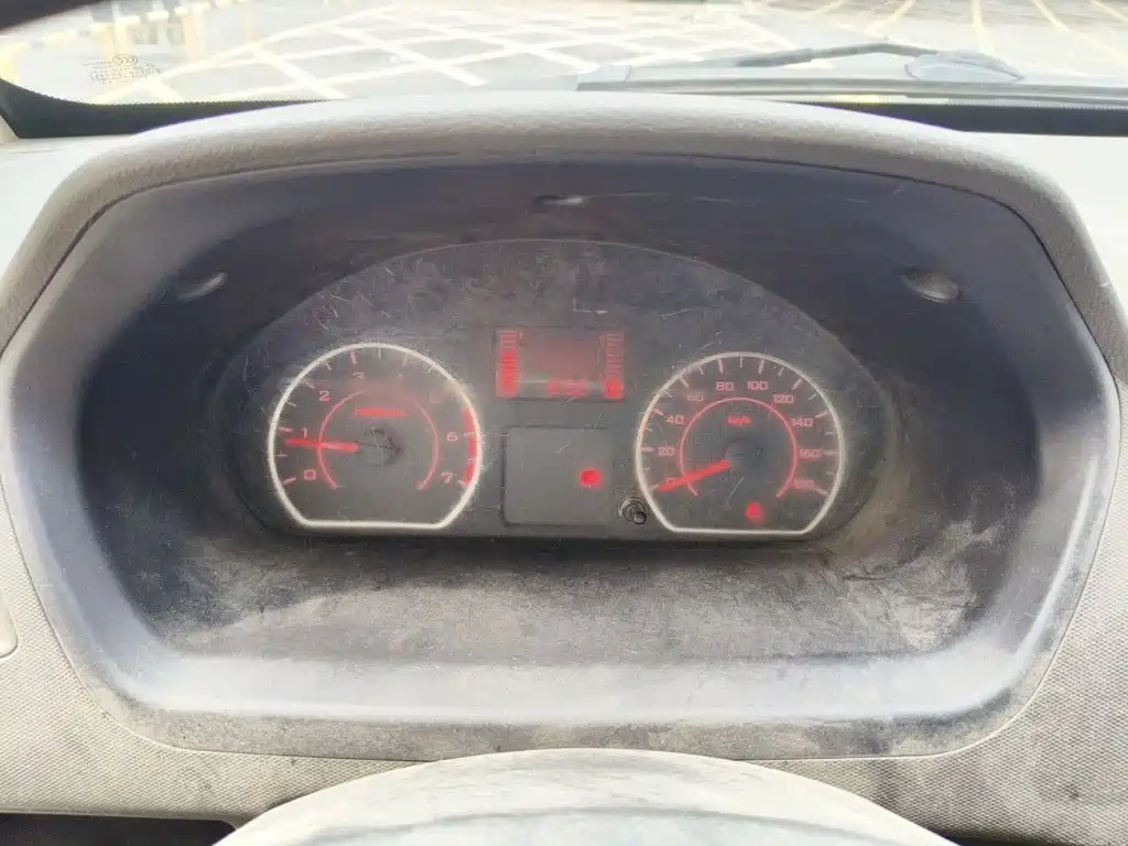 Wuling Rongguang S 五菱荣光S 2023款 1.5 L 基本型封窗车 2座