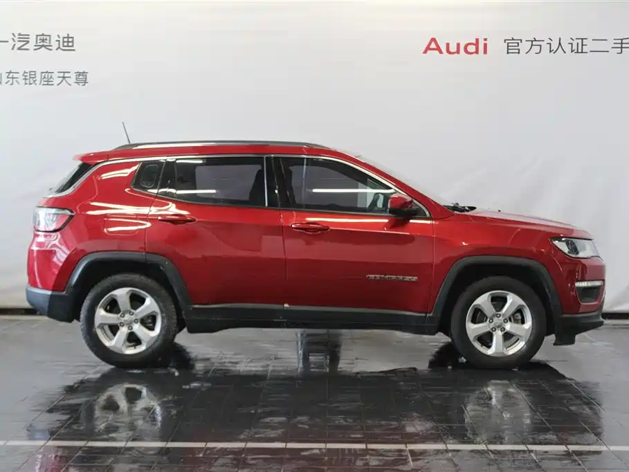 Compass 200 T Auto Home Enjoyment