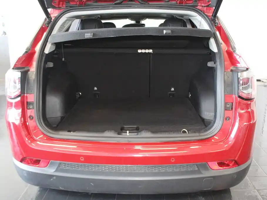 Compass 200 T Auto Home Enjoyment