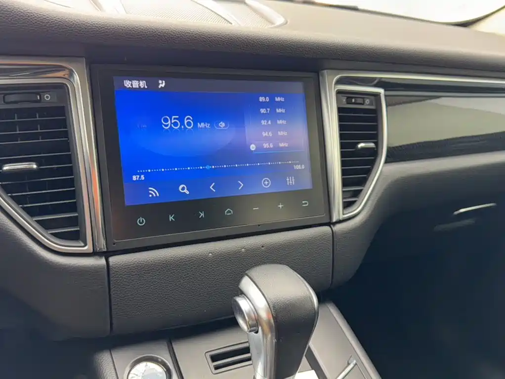 Zotye SR9 2.0 T Auto Ultimate Road