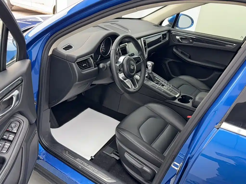 Zotye SR9 2.0 T Auto Ultimate Road