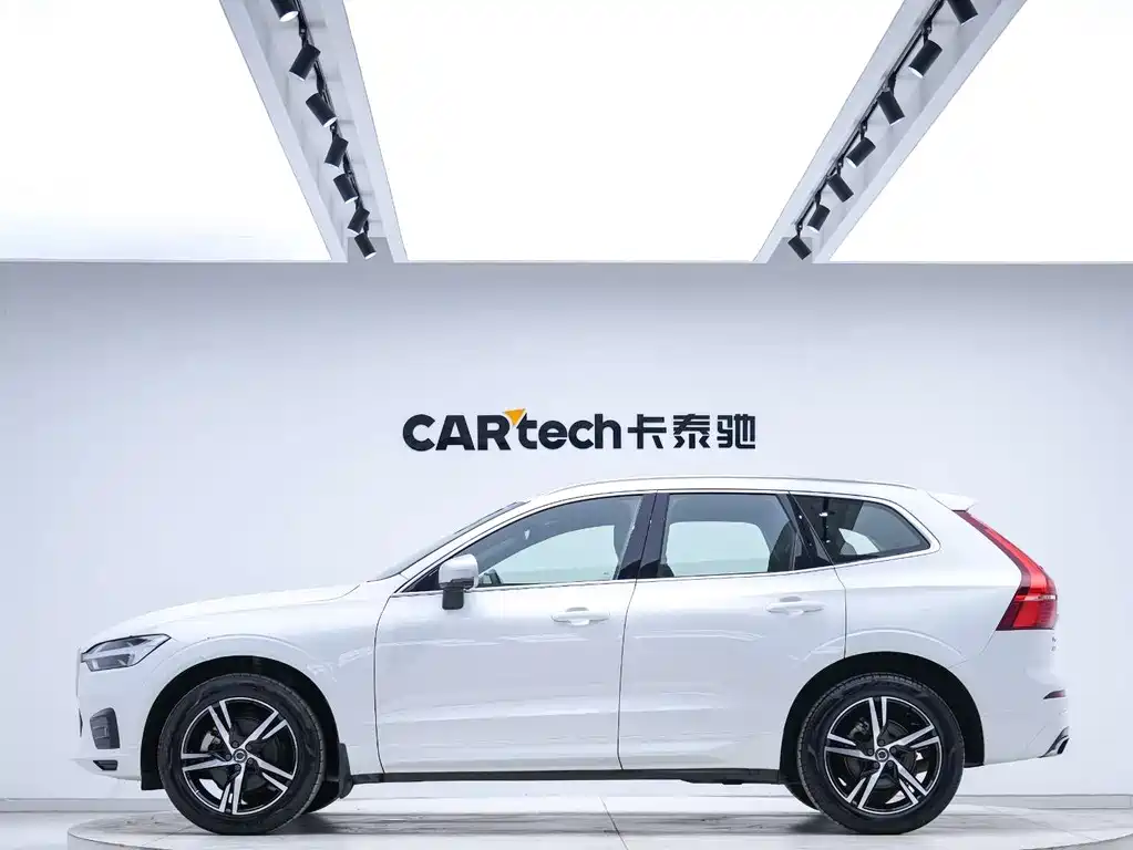 Volvo XC60 T5 4 WD Smart Vision Sport CN-VI