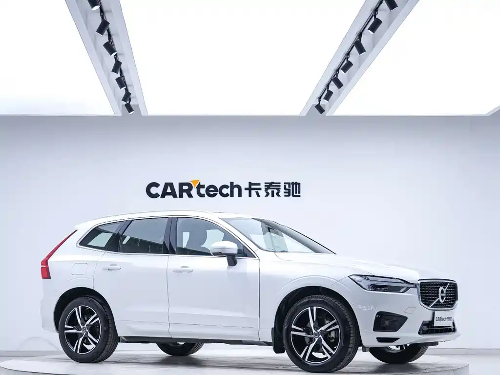 Volvo XC60 T5 4 WD Smart Vision Sport CN-VI