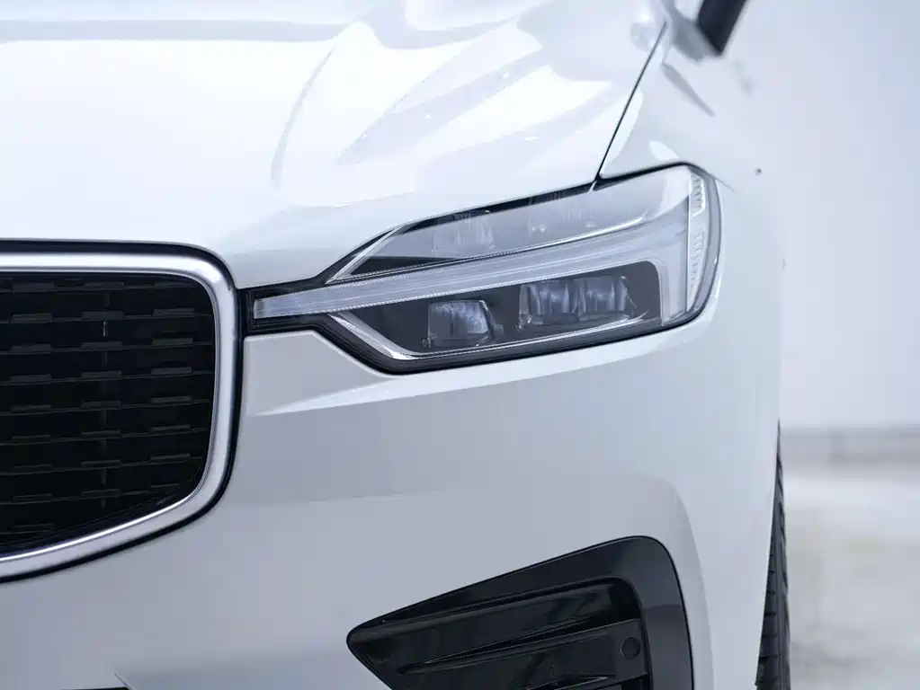 Volvo XC60 T5 4 WD Smart Vision Sport CN-VI