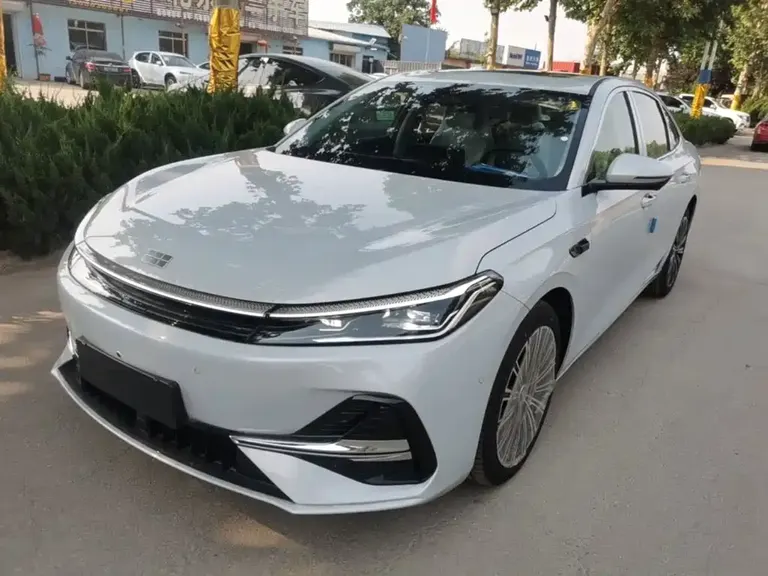 Geely Galaxy A7 银河A7 EM 2025款 EM-i 150 km 星舰版