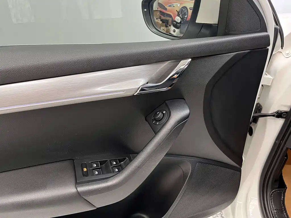 Octavia 1.5 L Auto Smart Travel Luxury