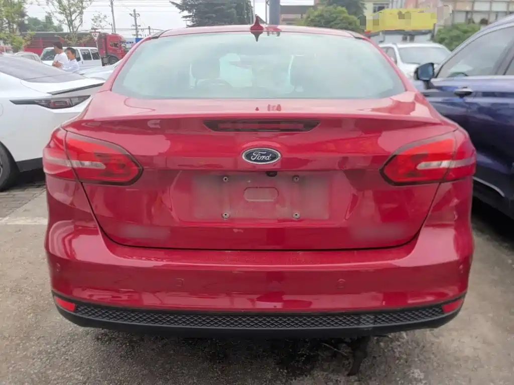 Focus Sedan Classic 1.6 L Auto Style Smart Travel