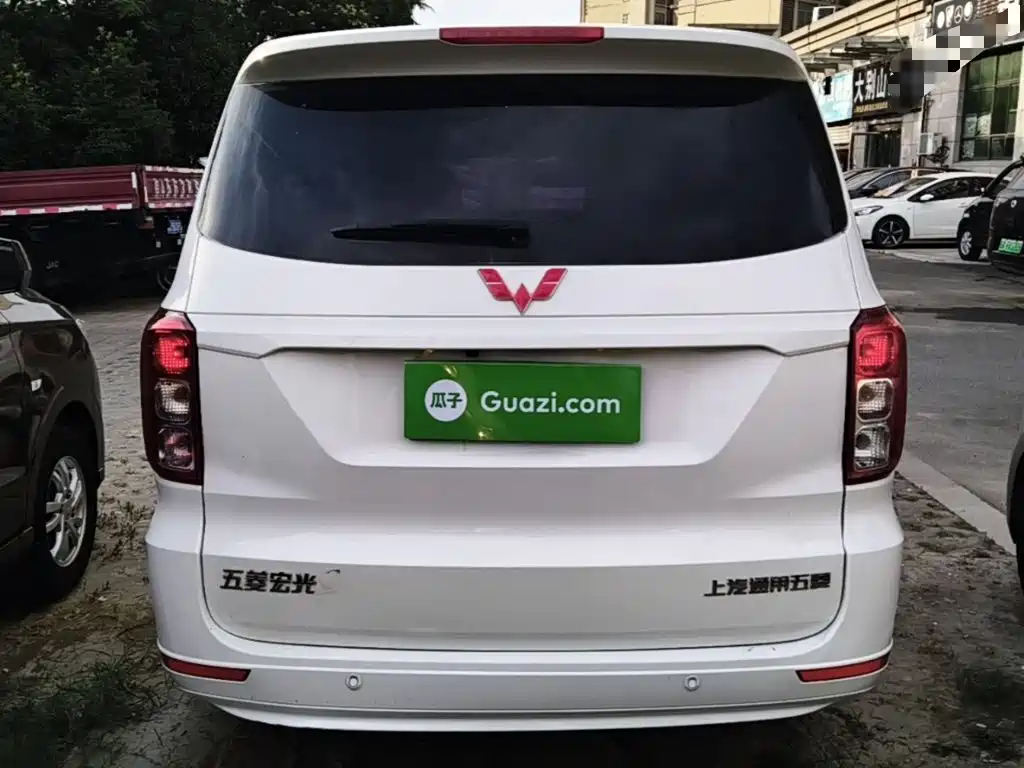 Wuling Hongguang Facelift 1.5 L S Comfort Hydraulic Assist LAR