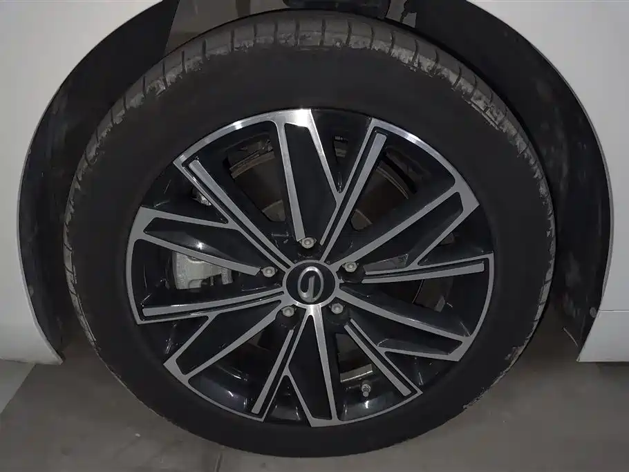 Trumpchi E8 NEV 传祺E8 PHEV 2024款 150 km MAX